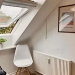 Appartamento I Taet Pa Centrum Og Havn *