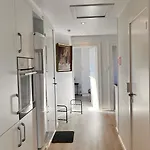 I Taet Pa Centrum Og Havn Apartamento *
