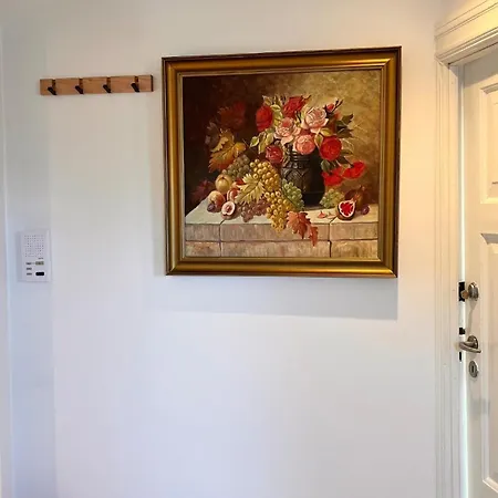 I Taet Pa Centrum Og Havn