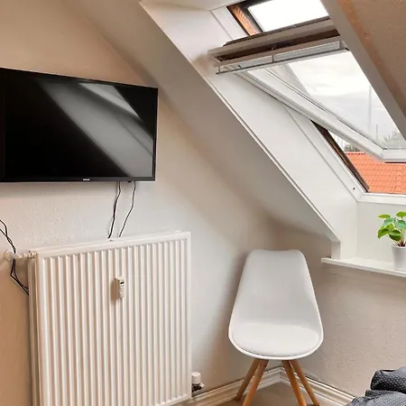 I Taet Pa Centrum Og Havn *